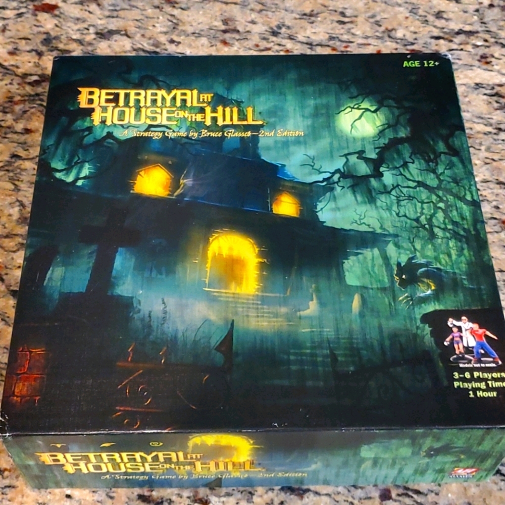 Betrayal on hill house like new